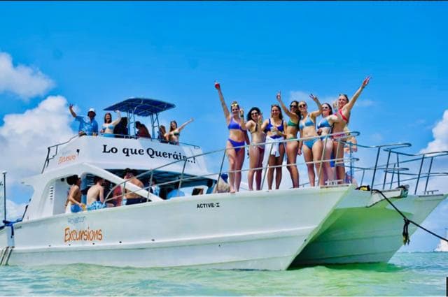 Punta Cana: Hip Hop Party Cruise w/Open Bar (Adults Only) — Guided tour and outdoor activity