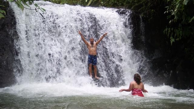 Quepos: Horseback Riding to the Shaman Waterfalls — Guided tour and outdoor activity