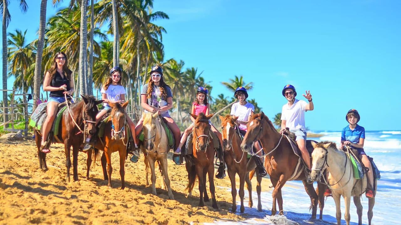 Macao Beach & Forest Horseback Adventure — Guided tour and outdoor activity