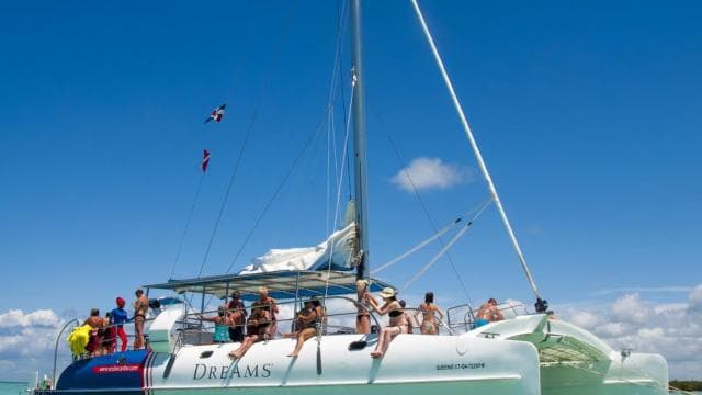 Punta Cana: Catamaran Boat to Saona Island with Buffet Lunch — Guided tour and outdoor activity