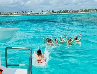 EXCLUSIVE PARTY IN PUNTA CANA ALL INCLUDED — Guided tour and outdoor activity