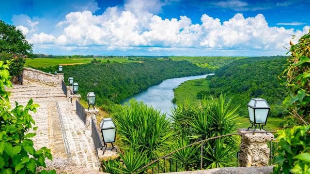 Catalina Island & Altos de Chavón Full-Day Tour — Guided tour and outdoor activity