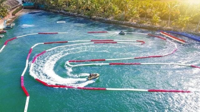 Punta Cana: Jet Ski & Aqua Splash Adventure — Guided tour and outdoor activity