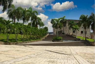 Santo Domingo: Private City Tour walking — Guided tour and outdoor activity