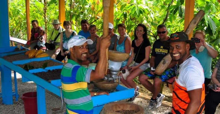 Punta Cana: Higuey, Coffee and Cocoa Tasting Tour with Lunch — Guided tour and outdoor activity