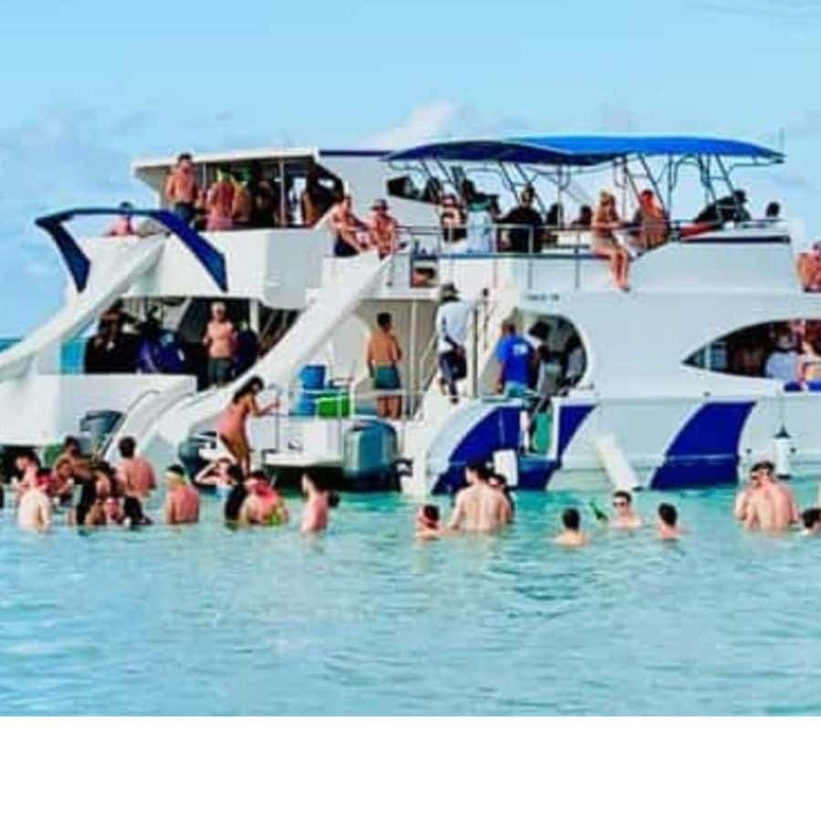Buggies - party boat with Drinks - Snacks from punta cana — Guided tour and outdoor activity