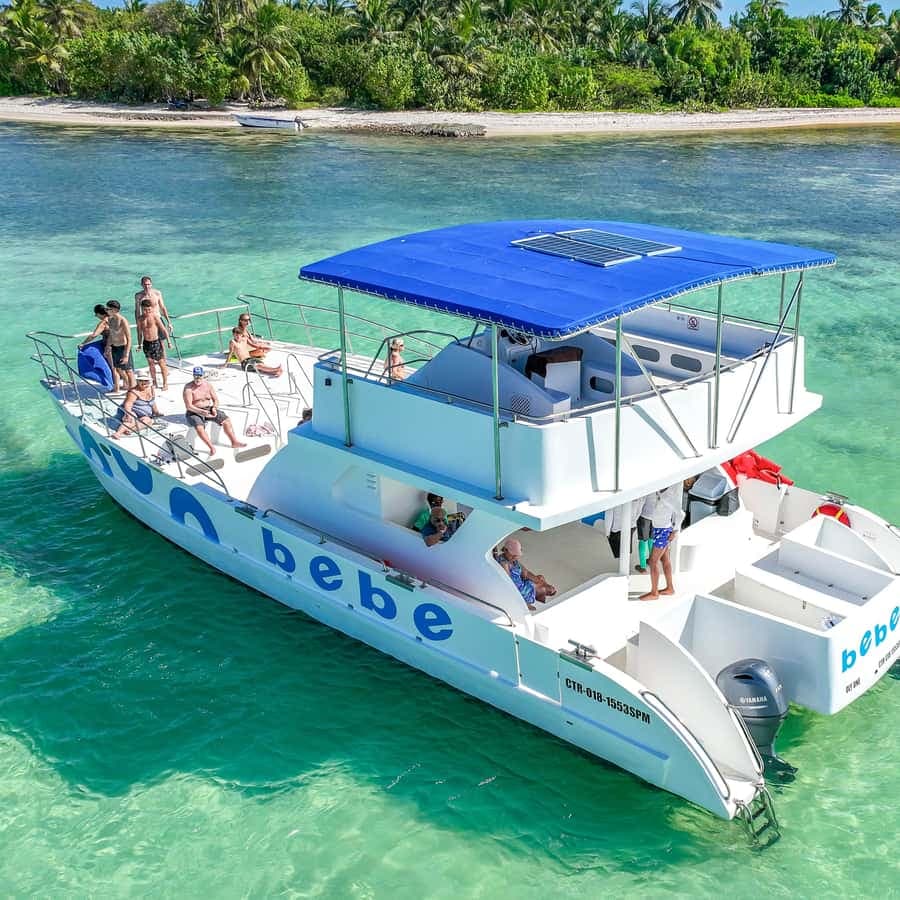 Punta Cana Private Luxury Boat â Guided tour and outdoor activity