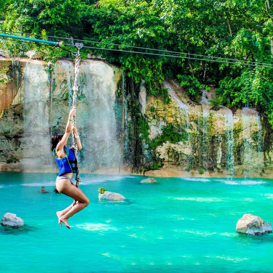 Blue Hole and Scape Park Cap Cana Entry Ticket — Guided tour and outdoor activity