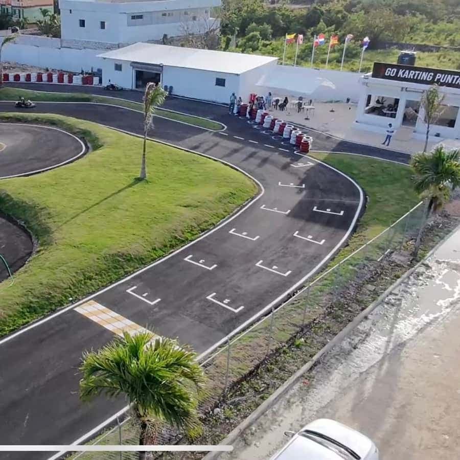 GO KARTS: PUNTA CANA — Guided tour and outdoor activity