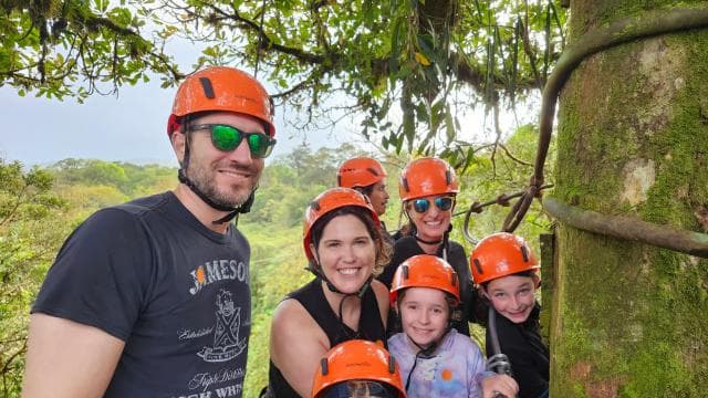Nuevo Arenal: Zipline Adventure Tour — Guided tour and outdoor activity