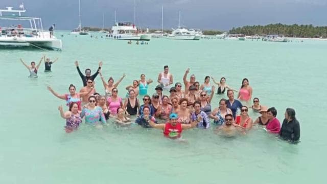 Punta Cana: Saona Island Tour with Lunch and Drinks — Guided tour and outdoor activity