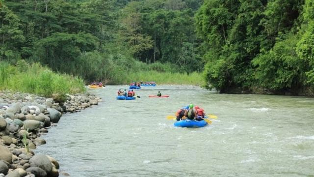 Manuel Antonio: Savegre Whitewater Rafting & Waterfall Tour — Guided tour and outdoor activity