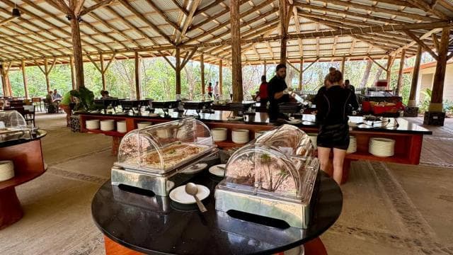 Horseback riding half day: Horsebackriding+ lunch+ hotspring — Guided tour and outdoor activity
