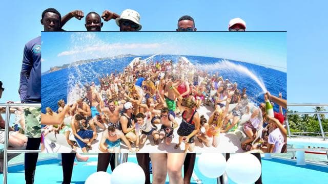 Enjoy 3 hours in the VIP Yacht Party Cruise with Open Bar — Guided tour and outdoor activity