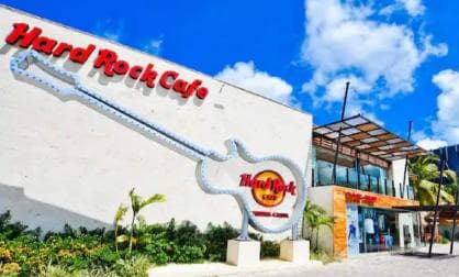 Punta Cana: Shopping Tour with Tastings and Pickup — Guided tour and outdoor activity