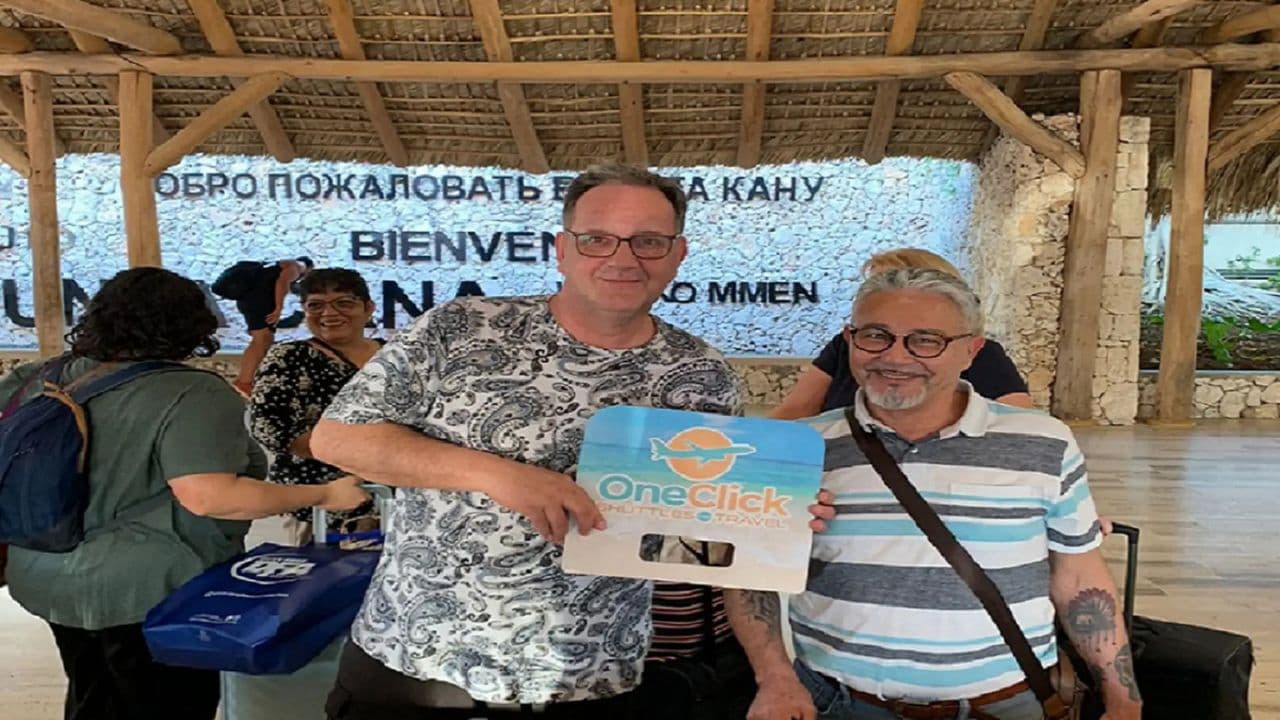 Private Transfer from SDQ to Radisson Blu — Guided tour and outdoor activity